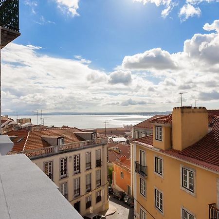 Alfama Charming Apartment With Amazing River View And Terrace Lisboa Exterior foto