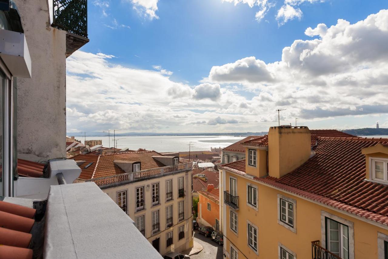 Alfama Charming Apartment With Amazing River View And Terrace Lisboa Exterior foto